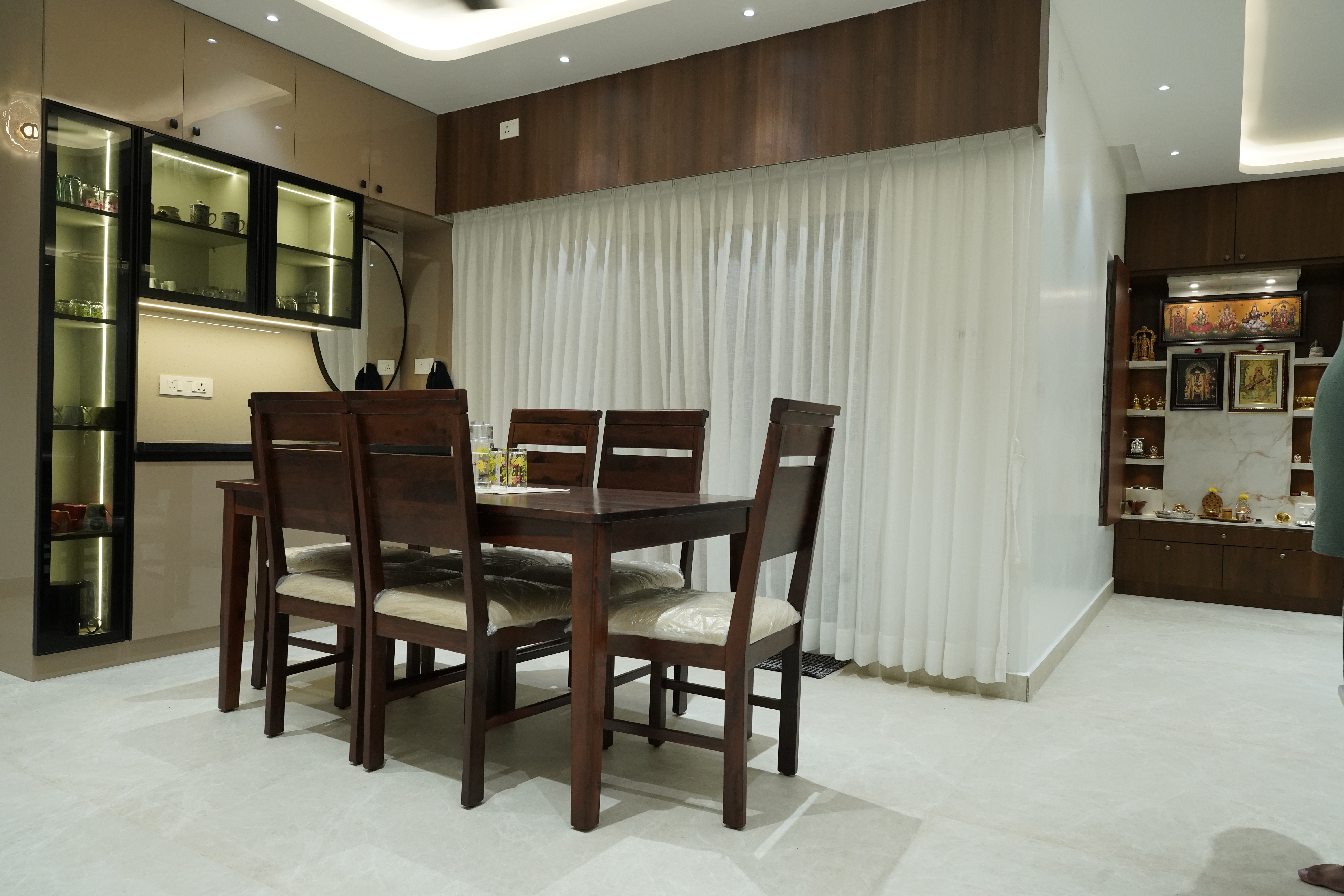 Jean Construction dining room interior
